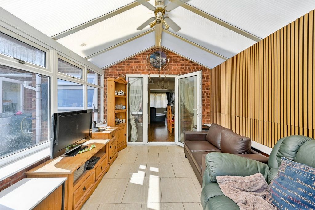 Additional image 7 of 3 bed semi-detached house for saleMeadow Glade, Hixon, Stafford ST18