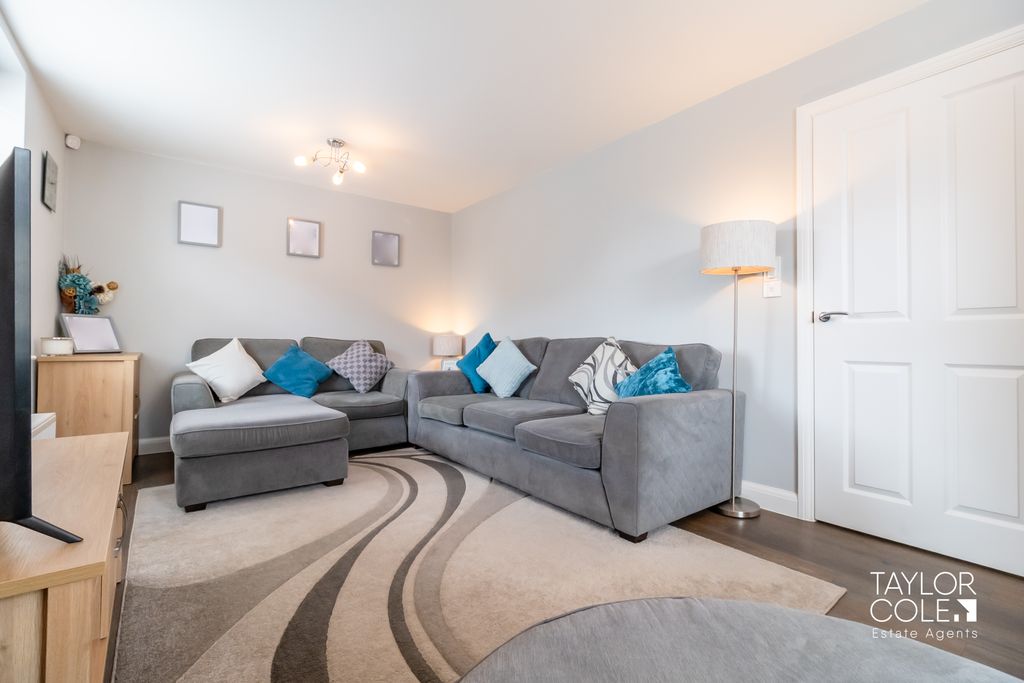 Additional image 4 of 3 bed detached house for saleAusten Drive, Tamworth B78