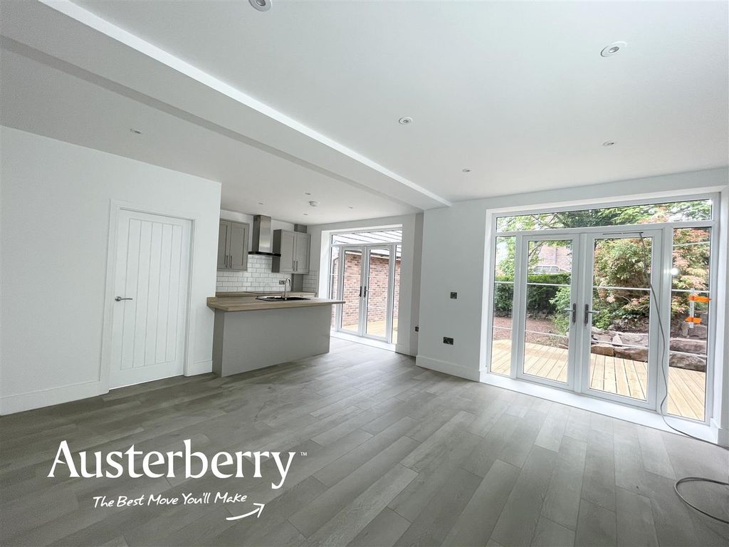Additional image 2 of 4 bed detached house for saleGladstone Place, Penkhull, Stoke On Trent ST4