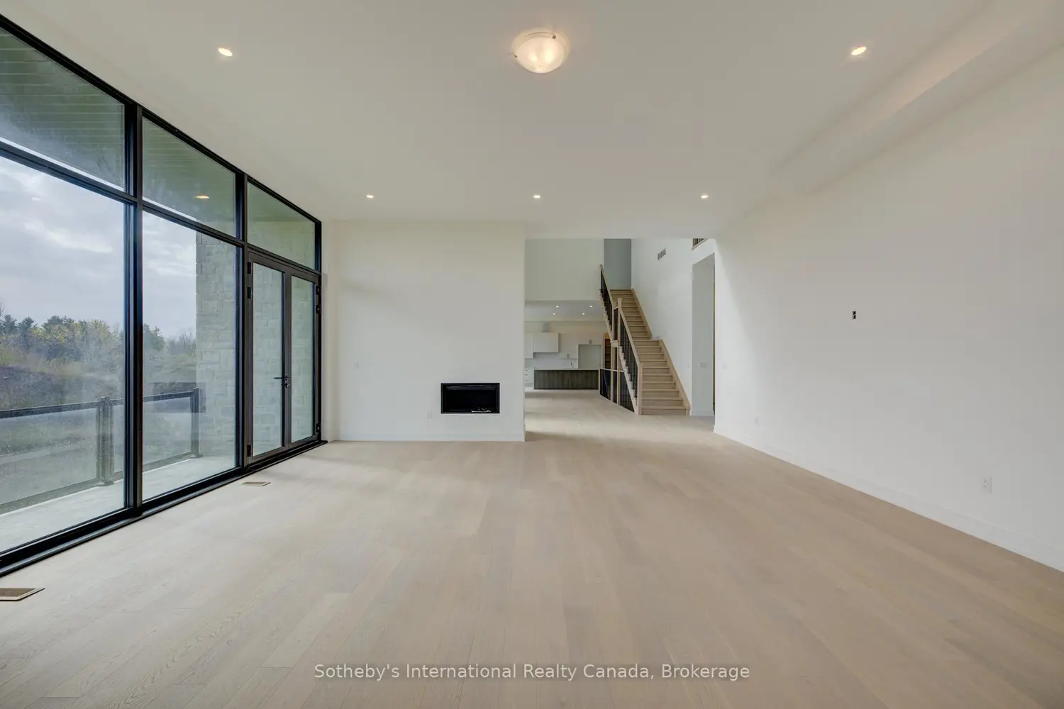 Additional image 5 of 6 Sugarbush Court
