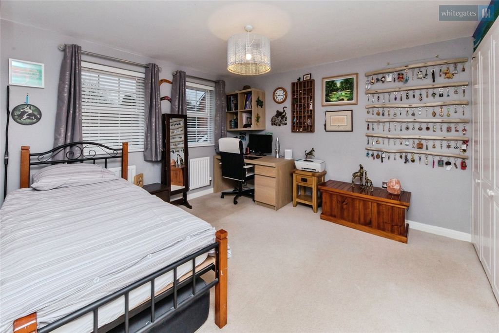 Additional image 11 of 5 bed detached house for saleSt. Augustines Drive, Weston, Crewe, Cheshire CW2