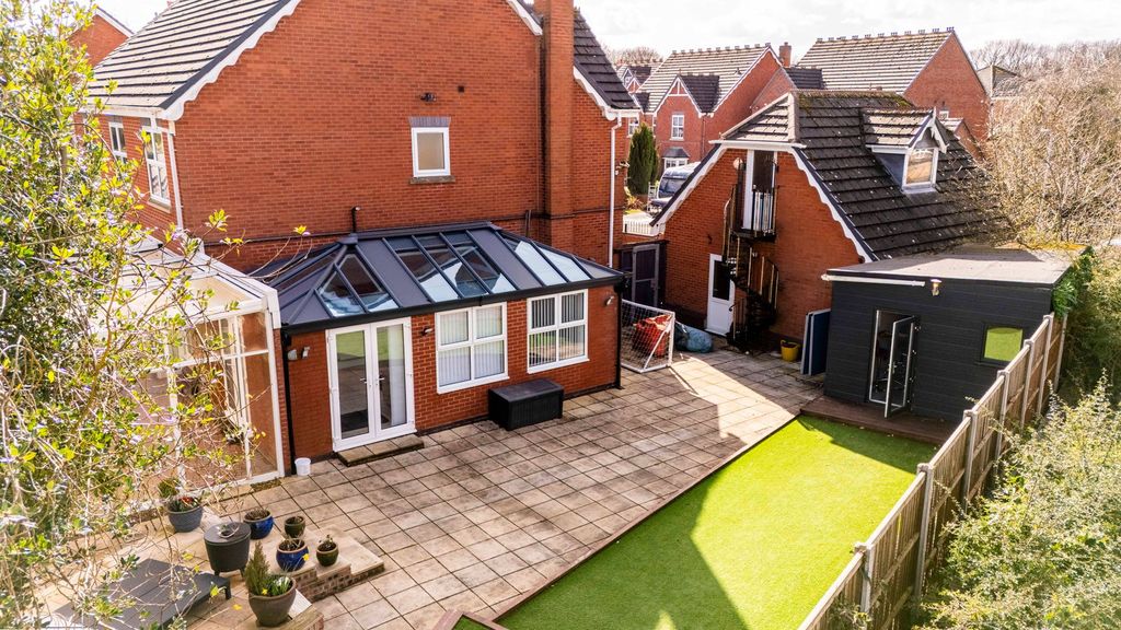 Additional image 31 of 5 bed detached house for saleWallace Court, Cheslyn Hay, Walsall WS6
