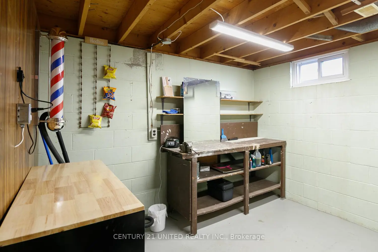 Additional image 14 of 1002 Albany Court