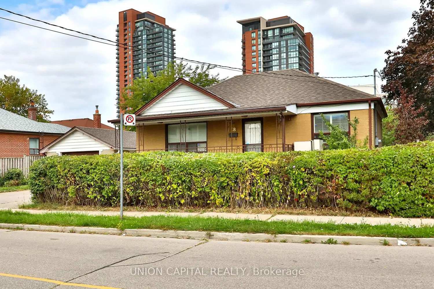 Additional image 18 of 38 Claver Avenue