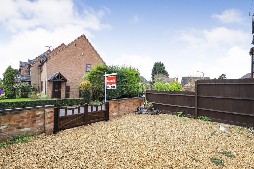 Additional image 2 of 2 bed barn conversion for saleFinchfield Lane, Finchfield, Wolverhampton WV3