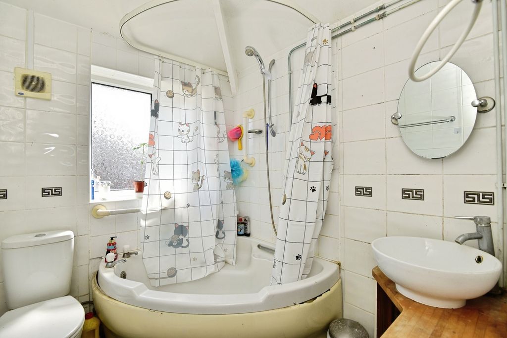 Additional image 11 of 3 bed semi-detached house for saleHollinshead Avenue, Newcastle, Staffordshire ST5