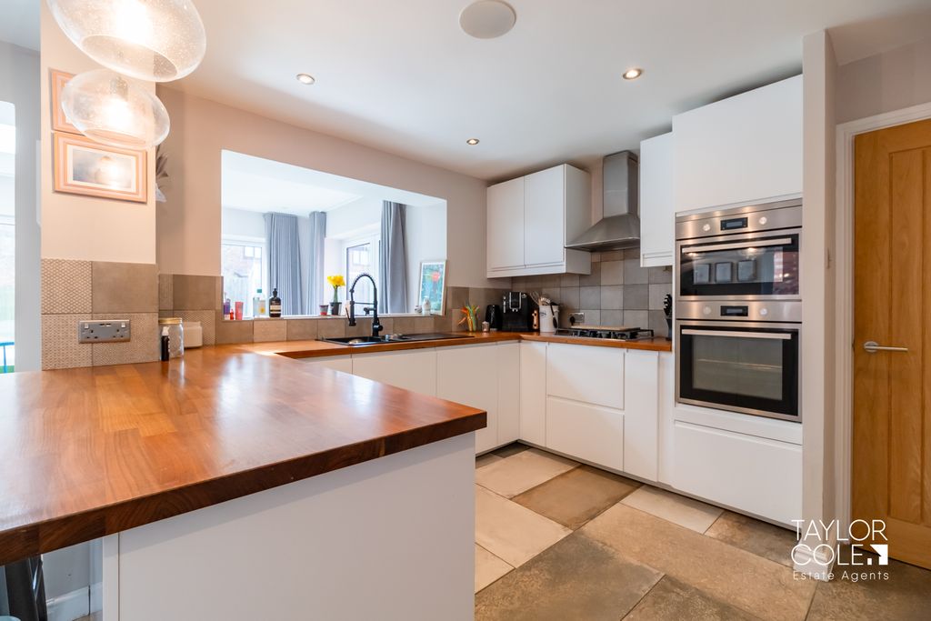 Additional image 14 of 5 bed detached house for saleShannon, Belgrave, Tamworth, Staffordshire B77