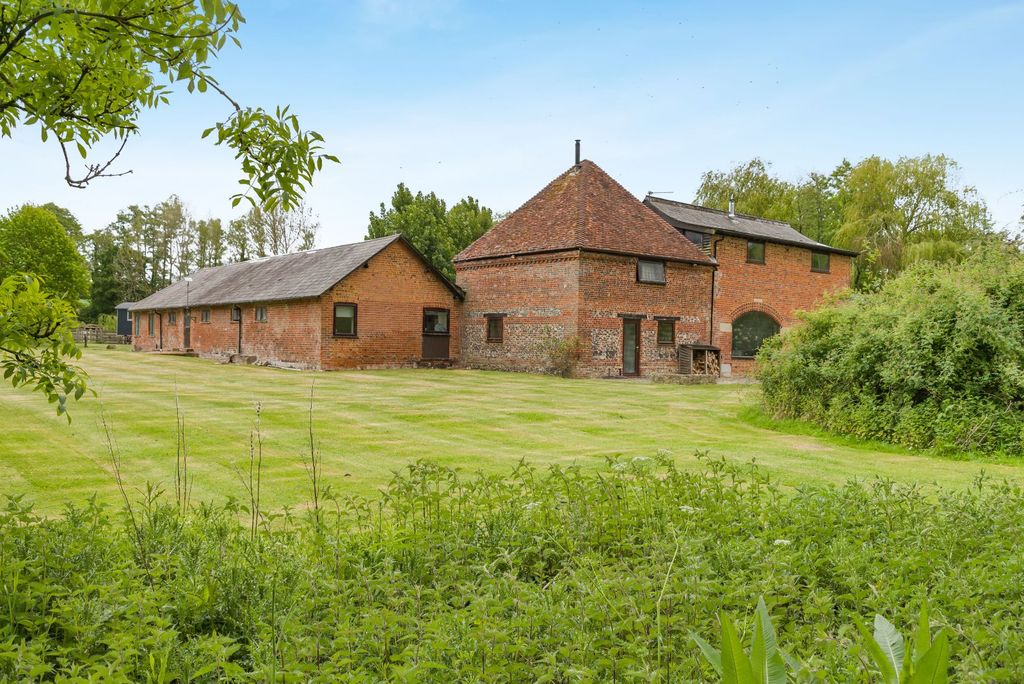 Additional image 24 of 7 bed detached house for saleWatergate Lane, Bulford, Salisbury SP4