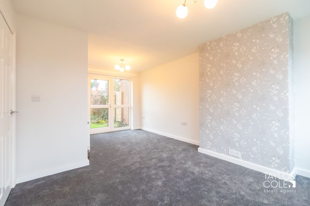 Additional image 3 of 4 bed semi-detached house for saleHighcliffe Road, Tamworth B77