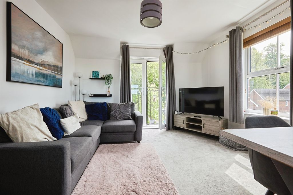 Additional image 5 of 2 bed flat for salePilgrims Way, Laverstock, Salisbury SP1