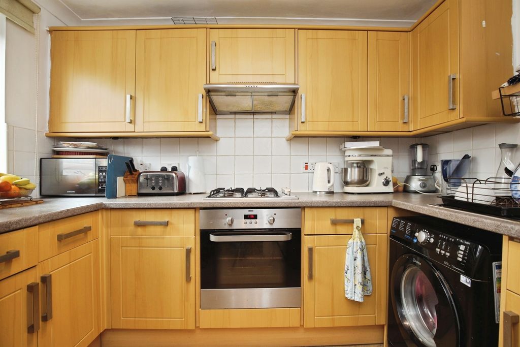 Additional image 3 of 3 bed semi-detached house for saleRoses Lane, Salisbury SP4