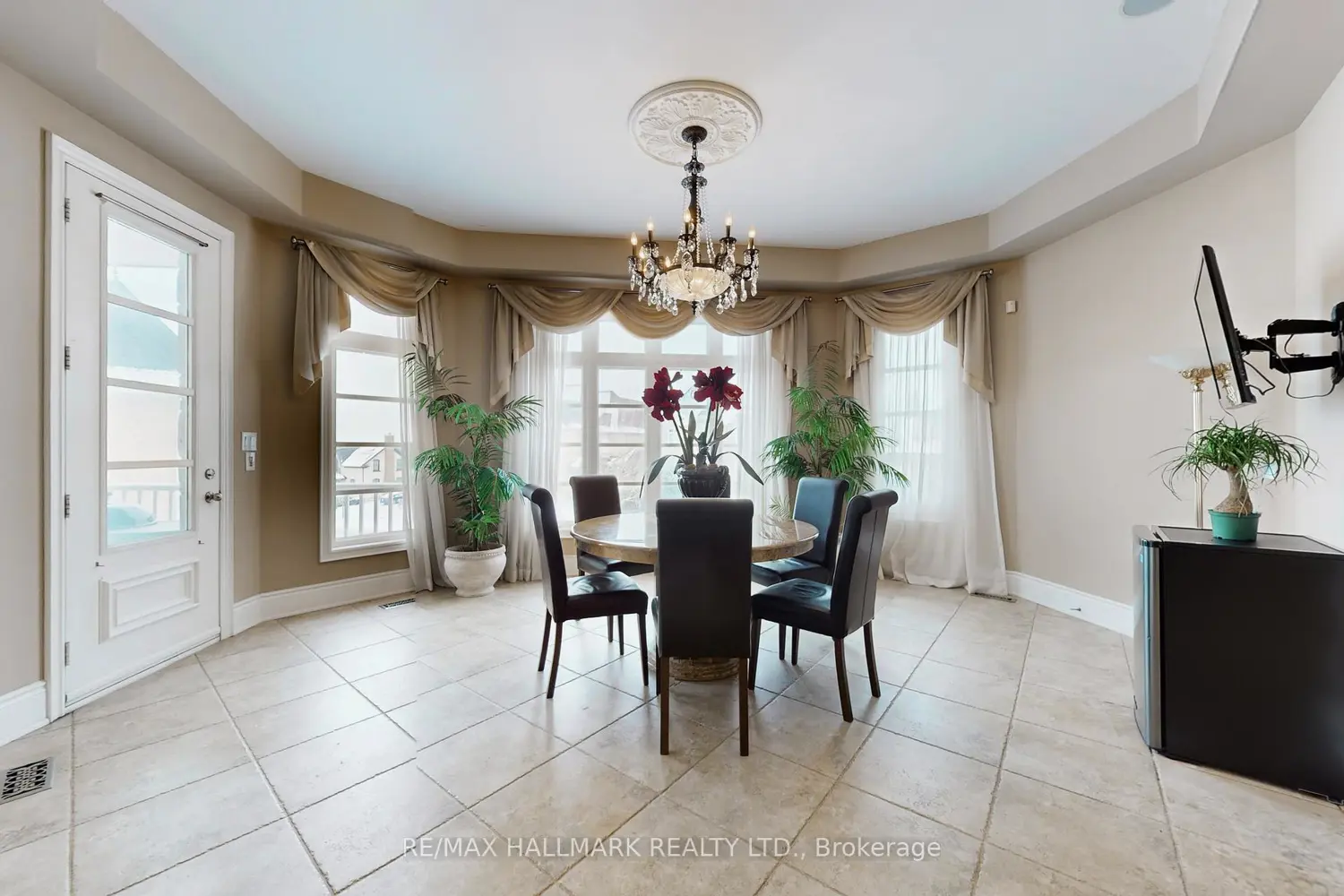 Additional image 5 of 123 Carisbrooke Circle