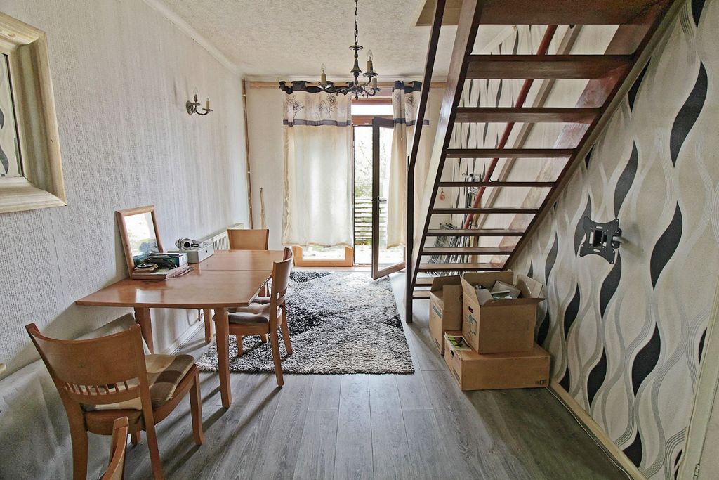 Additional image 4 of 3 bed semi-detached house for saleOcean Road, Thurnby Lodge, Leicester LE5
