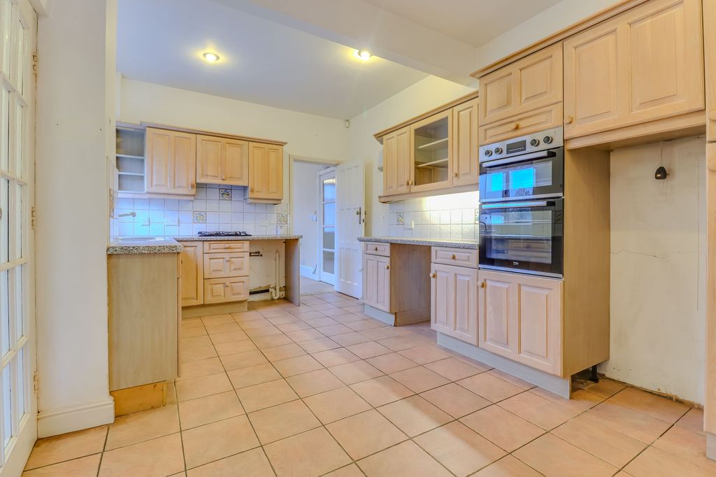Additional image 9 of 7 bed detached house for saleWestern Park Road, Leicester LE3