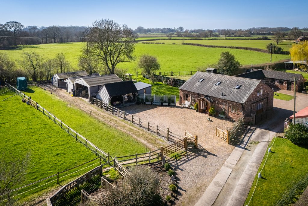 4 bed detached house for saleChurch Eaton, Stafford ST20