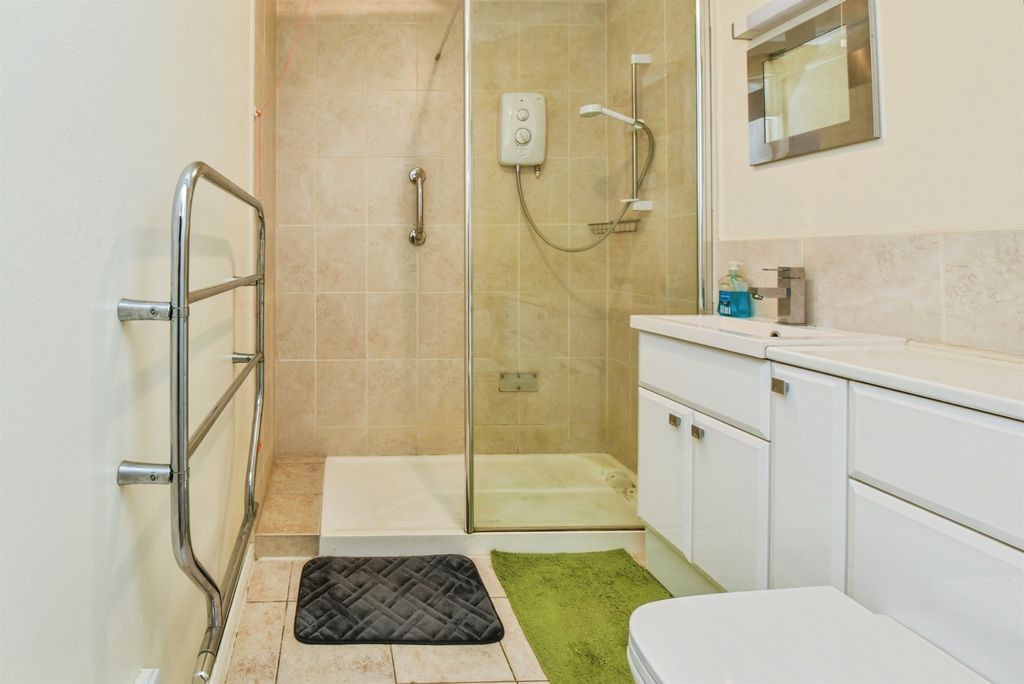 Additional image 12 of 2 bed flat for saleLangley Road, Chippenham SN15