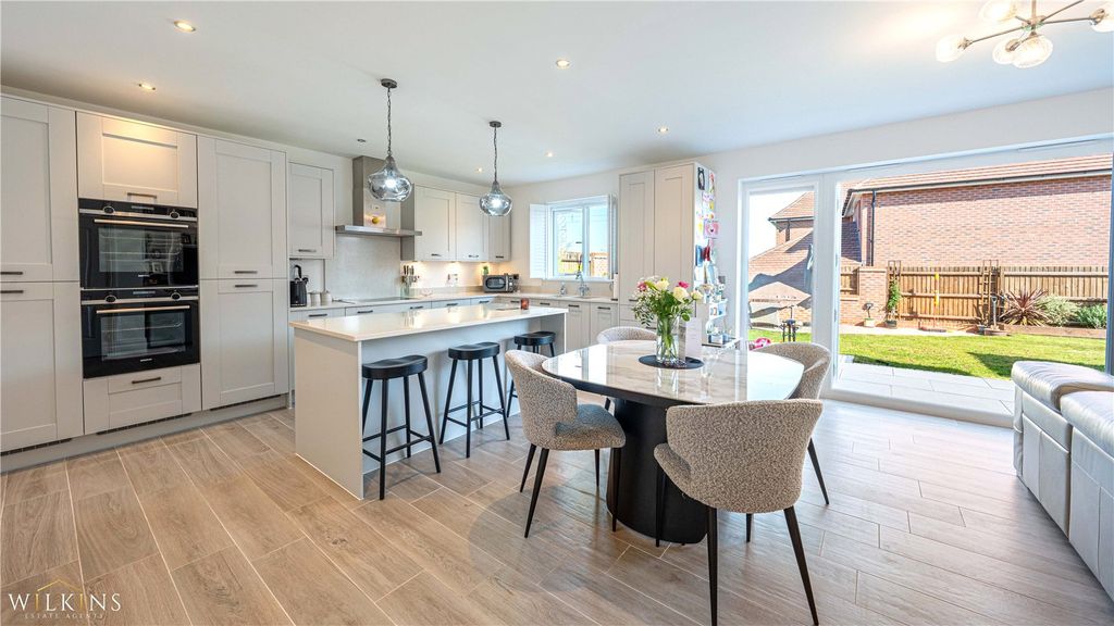 Additional image 4 of 4 bed detached house for saleRangemoor Crescent, Amington, Tamworth B77