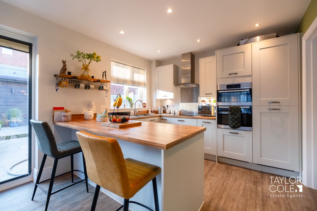Additional image 9 of 3 bed detached house for saleStretton Close, Amington, Tamworth B77