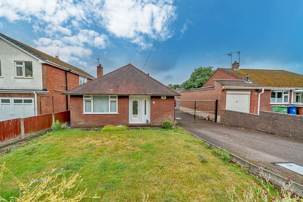 1 bed bungalow for saleJohn Street, Cannock WS11