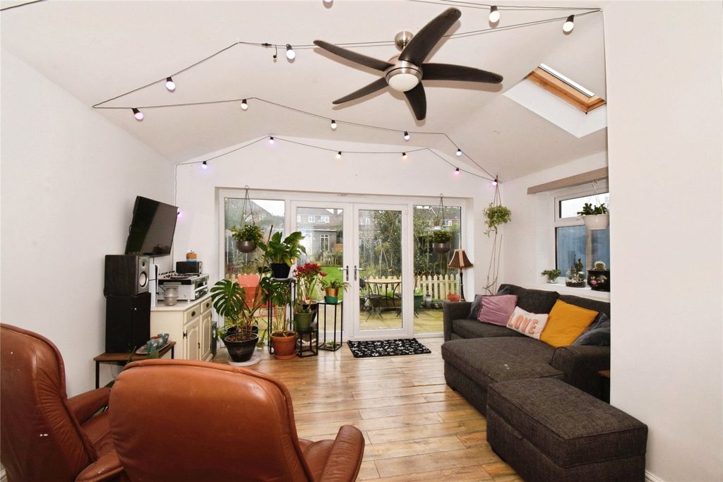 Additional image 6 of 3 bed semi-detached house for saleOadby Road, Wigston, Leicestershire LE18