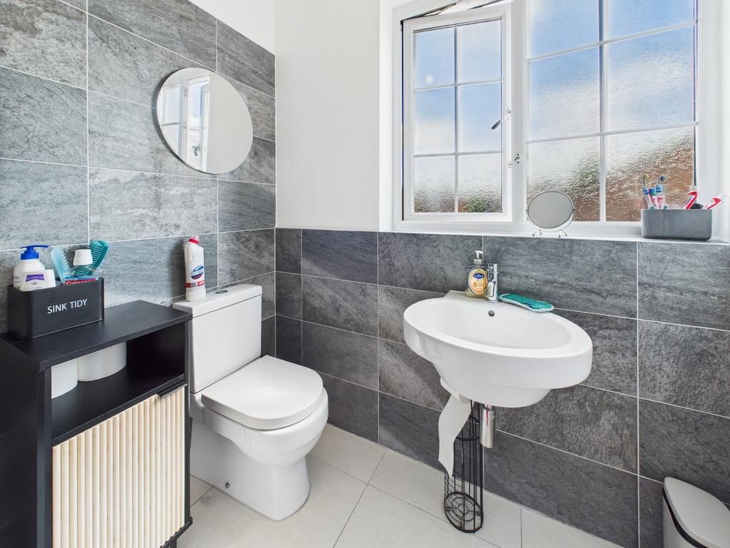 Additional image 25 of 5 bed semi-detached house for saleMeadhurst Road, Leicester LE3