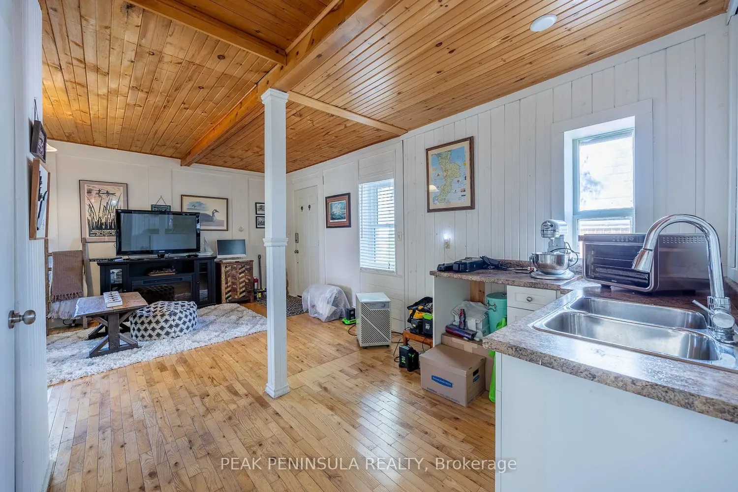 Additional image 8 of 1047 Bay Street