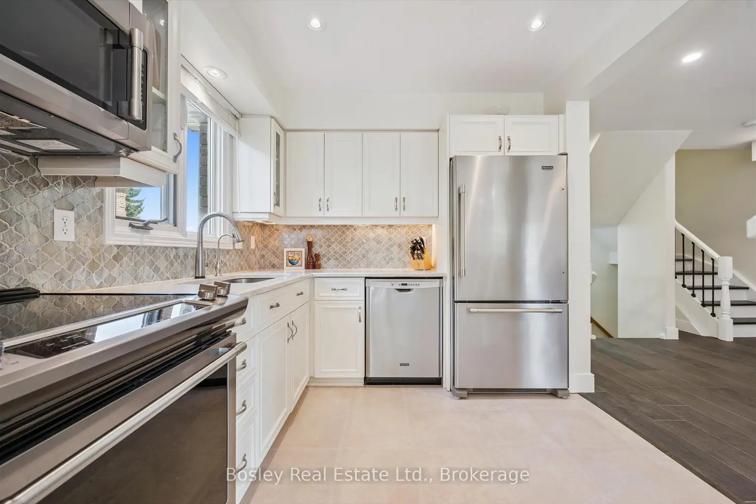 941 Gordon Street 64