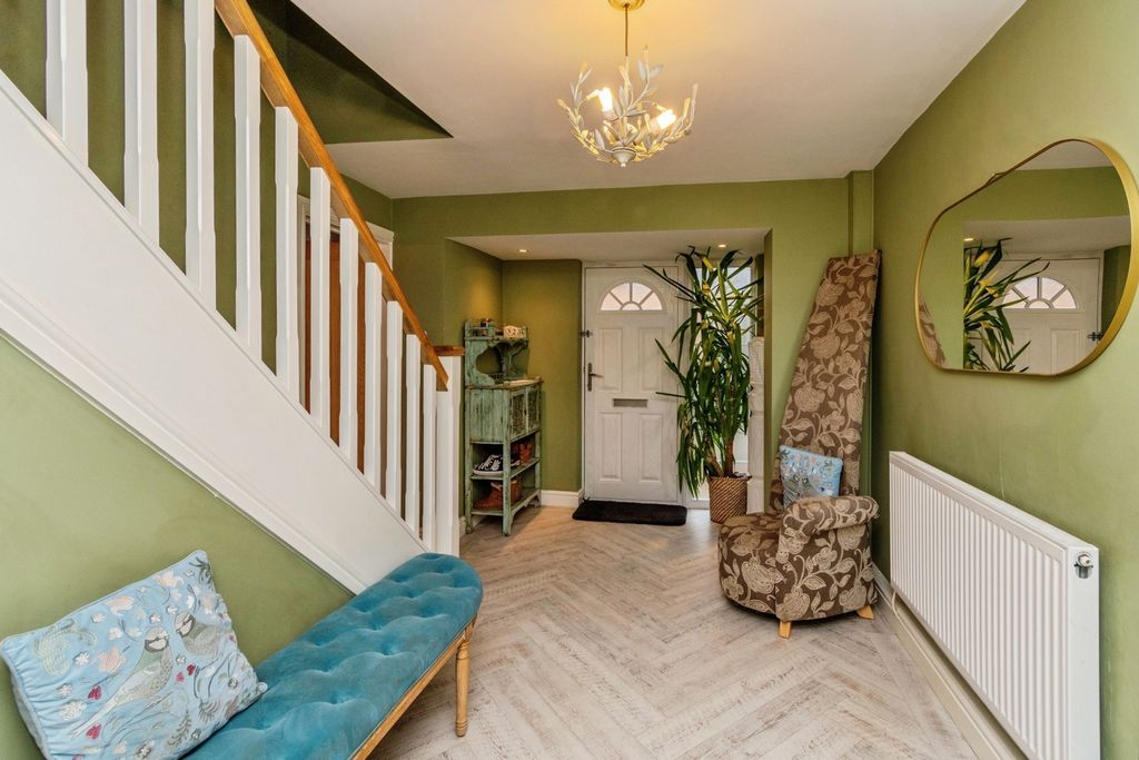 Additional image 6 of 7 bed detached house for saleBursnips Road, Wolverhampton, West Midlands WV11