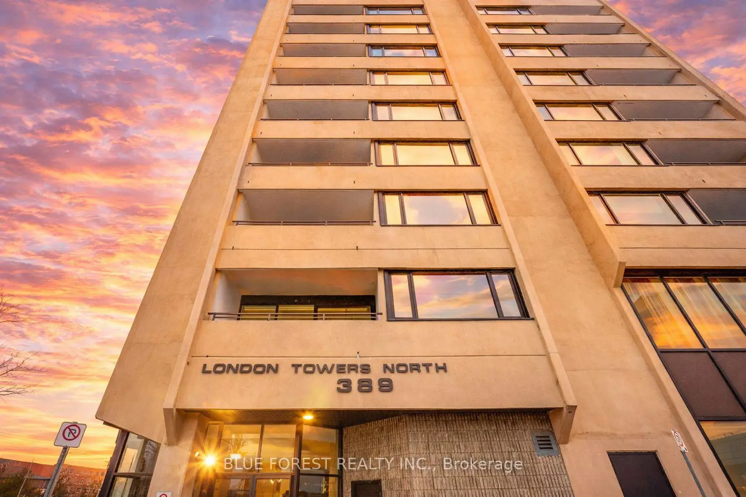 389 Dundas Street 1705
