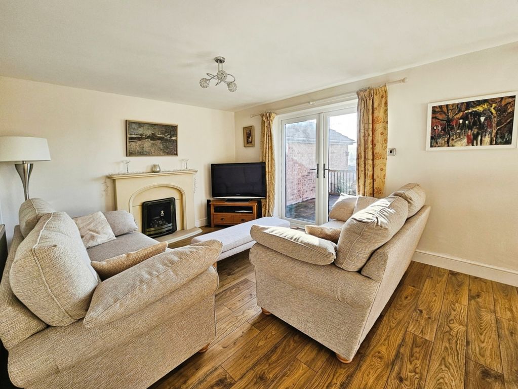 4 bed detached house for saleRedwing Drive, Biddulph, Staffordshire Moorlands ST8 photo 4