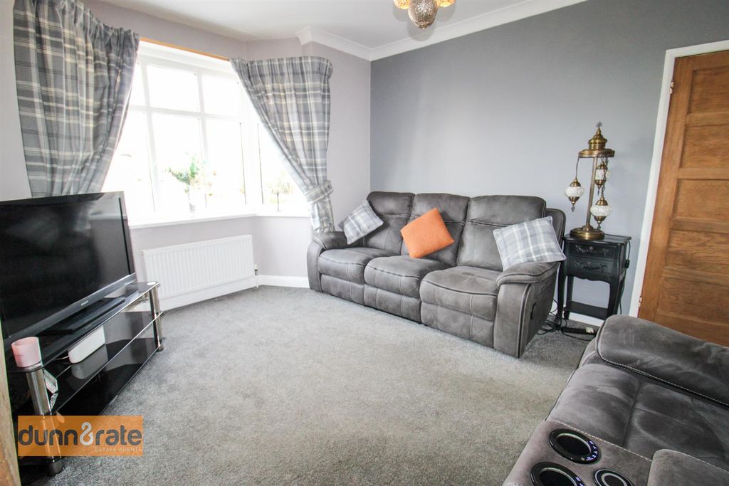 3 bed semi-detached house for saleStoneyfields Avenue, Baddeley Green, Stoke-On-Trent ST2 photo 3