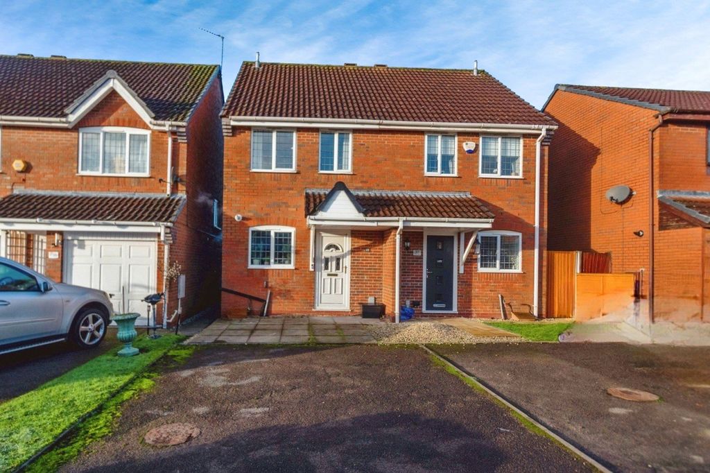 2 bed semi-detached house for saleVictory Close, Wimblebury, Cannock, Staffordshire WS12
