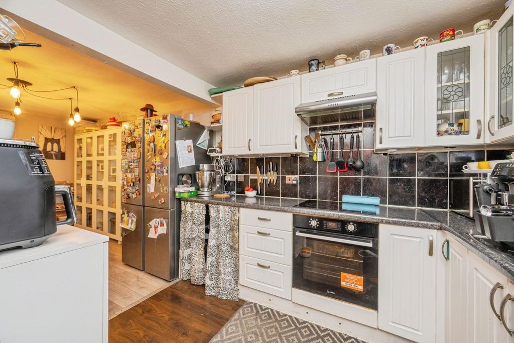 Additional image 7 of 3 bed terraced house for saleMedway, Tamworth B77