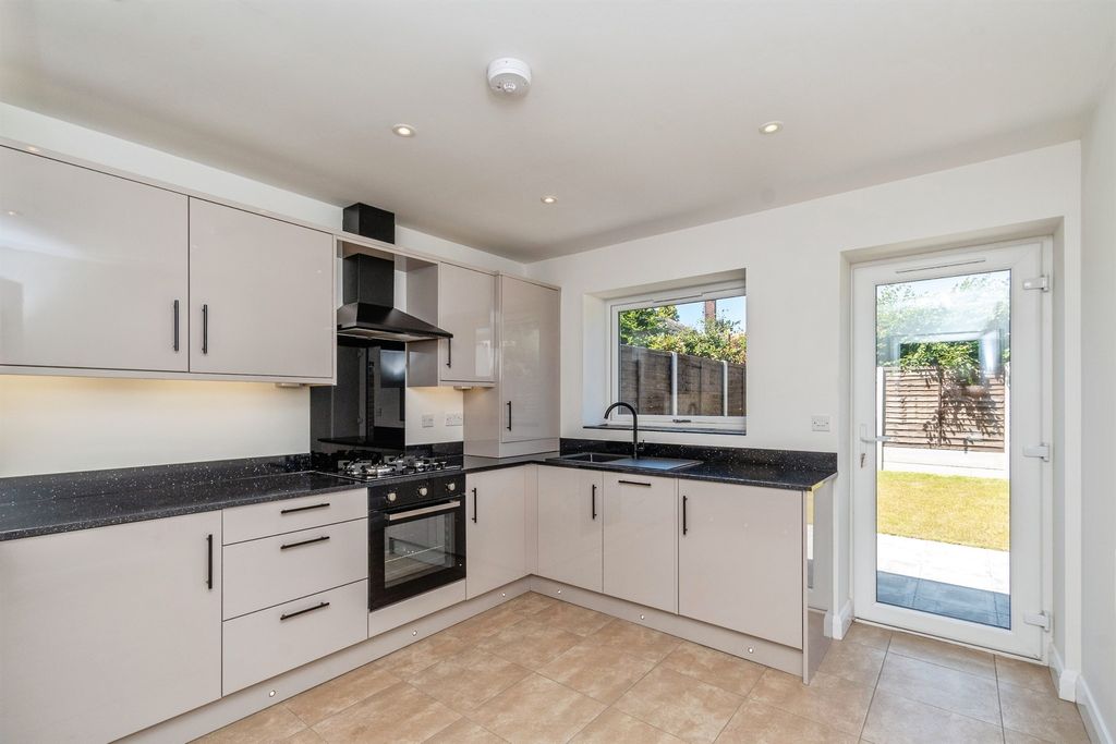 Additional image 3 of 2 bed semi-detached bungalow for saleMitre Road, Walsall WS6