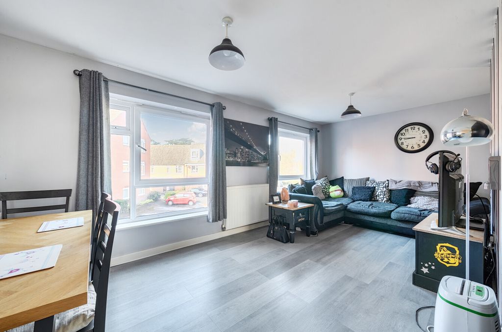 Additional image 7 of 2 bed flat for saleFlax Mill Park, Devizes, Wiltshire SN10