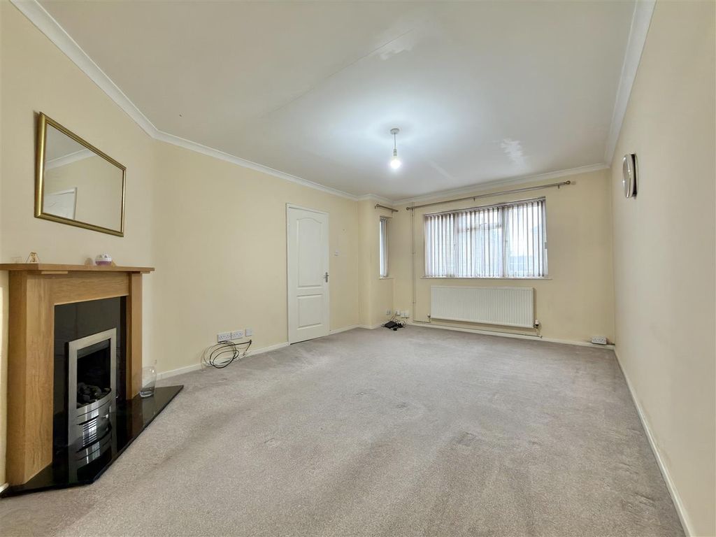 Additional image 12 of 3 bed semi-detached house for saleWoodgate Drive, Birstall, Leicester LE4