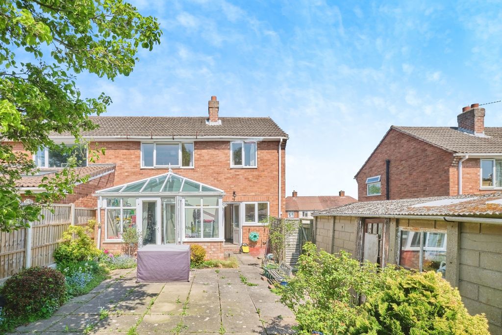 Additional image 20 of 3 bed semi-detached house for saleDimbles Hill, Lichfield, Staffordshire WS13