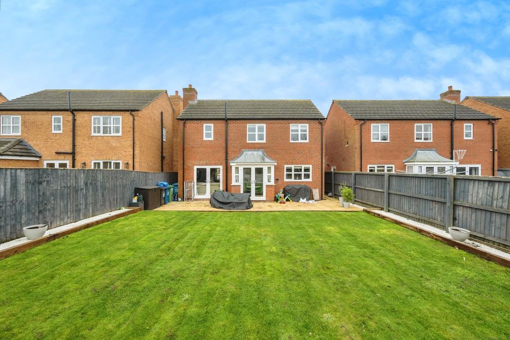 Additional image 26 of 4 bed detached house for saleCroft Close, Two Gates, Tamworth B77