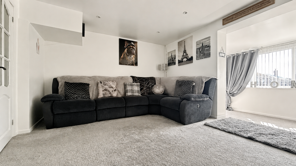 Additional image 7 of 3 bed town house for saleNewmount Road, Fenpark, Stoke-On-Trent ST4