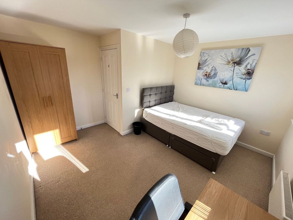 Additional image 12 of 3 bed detached house for saleGreylag Gate, Newcastle, Staffordshire ST5