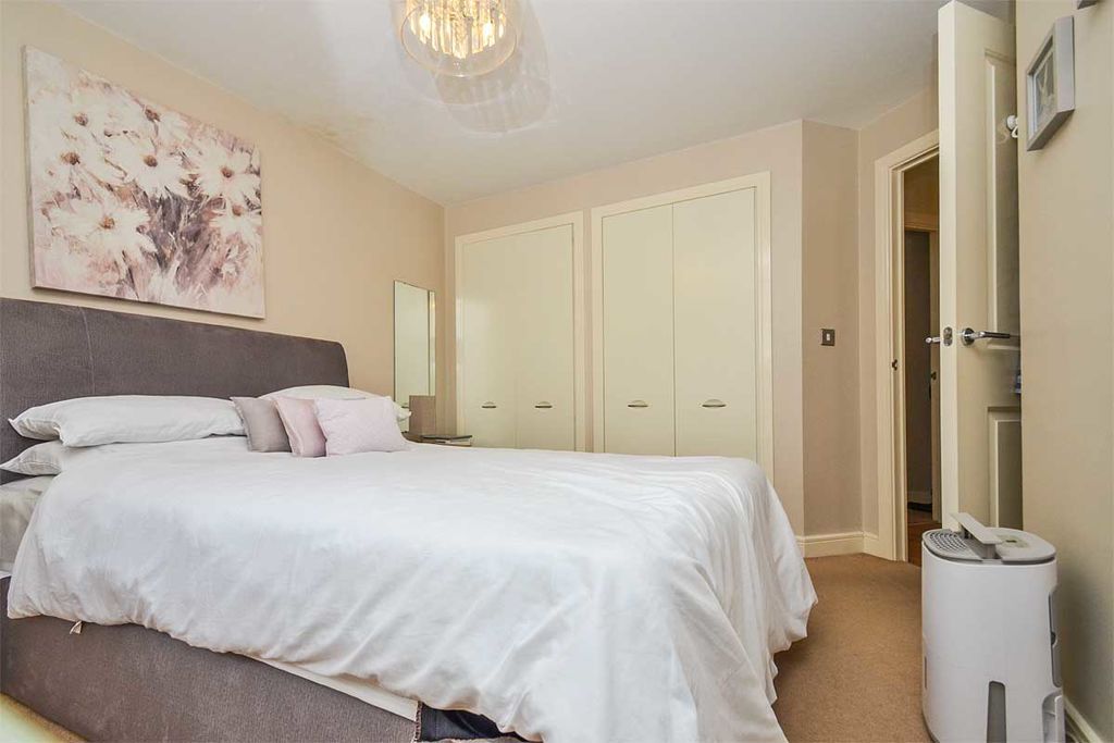 Additional image 9 of 2 bed flat for salePear Tree Close, Lichfield WS14