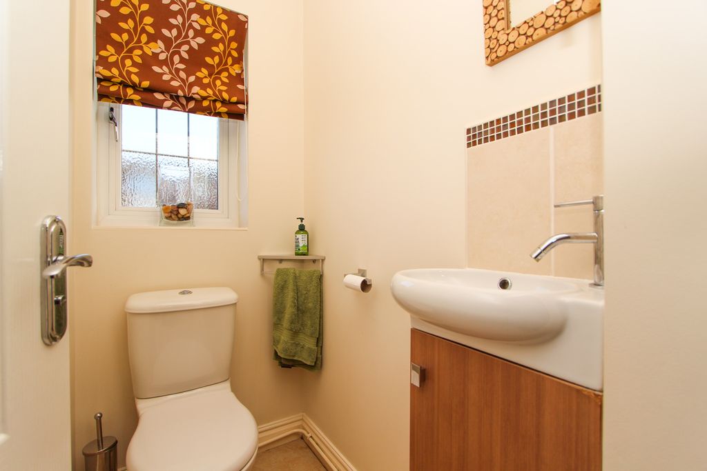 Additional image 14 of 4 bed detached house for saleMoat Drive, Drayton Bassett, Tamworth B78