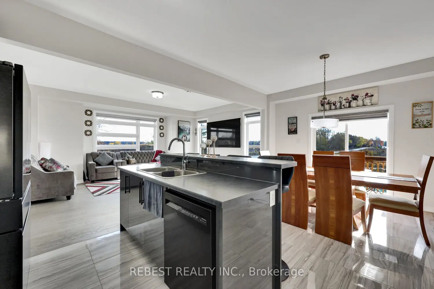Additional image 7 of 130 Hitchman Street