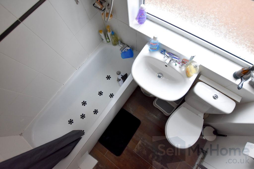 Additional image 5 of 3 bed semi-detached house for saleField Lane, Burton-On-Trent, Staffordshire DE13