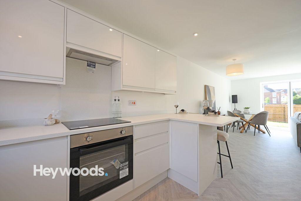 Additional image 8 of 3 bed town house for saleHeath Street, Newcastle ST5