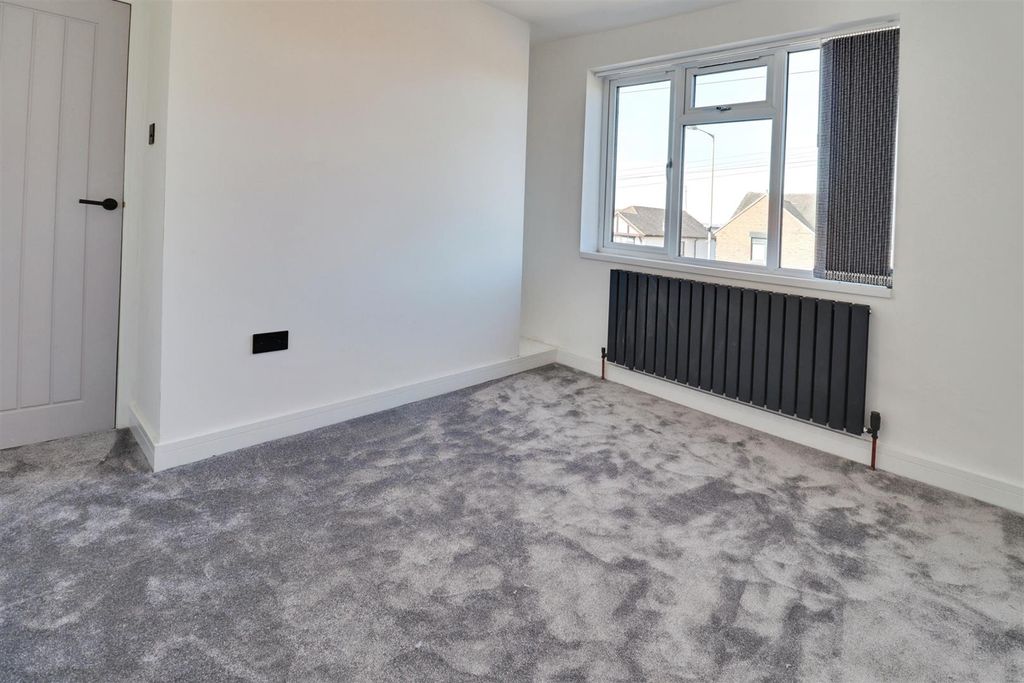 Additional image 28 of 4 bed semi-detached house for saleLower Milehouse Lane, Newcastle ST5