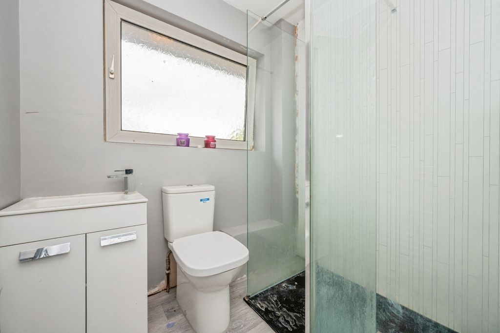 Additional image 16 of 3 bed semi-detached house for saleRidgewood Rise, Tamworth, Staffordshire B77