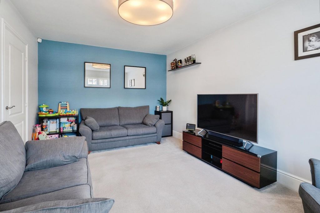 Additional image 5 of 3 bed semi-detached house for saleBoundary Drive, Amington, Tamworth B77