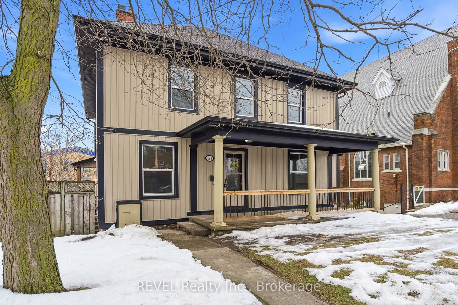 184 Queenston Street