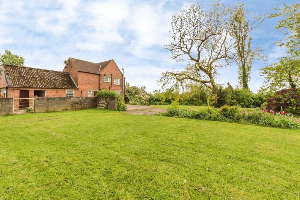 Additional image 3 of 4 bed detached house for saleOld Hall Farm, Marston Montgomery, Ashbourne DE6